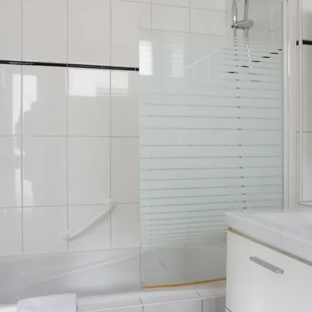 Rue Lauriston - 16 Apartment *