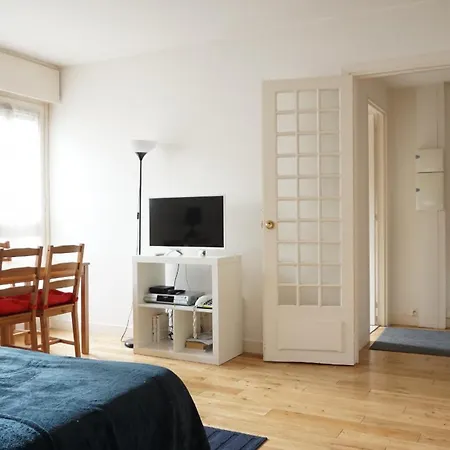 Apartment Rue Lauriston - 16 *