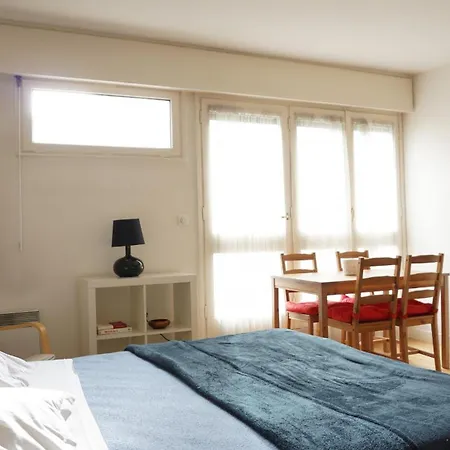 Rue Lauriston - 16 Apartment