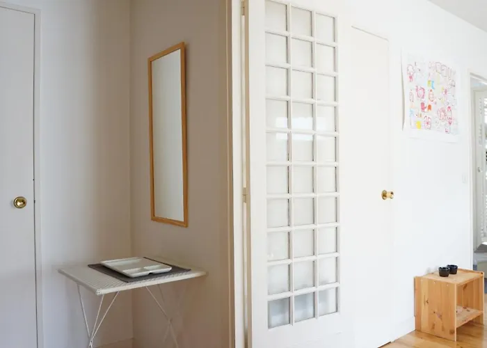 Close To Eiffel Tower And Metro Apartment *