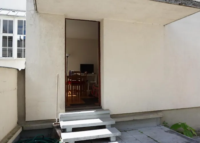 Close To Eiffel Tower And Metro Appartement Parijs