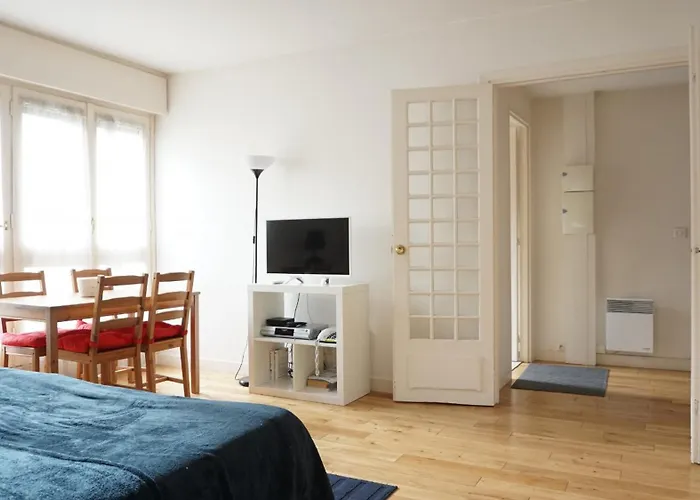 Appartement Close To Eiffel Tower And Metro *